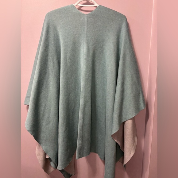 MARTHA STEWART Open Front Ruana Reversible Cape Sweater - Picture 3 of 7